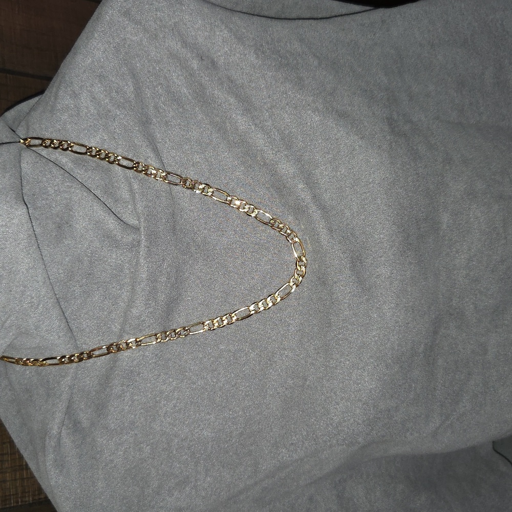 Elegant Gold Chain Necklace - Picture 8 of 16